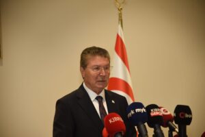 “Bizim görüşümüz net. Çözüm egemen eşit iki devletten geçer”