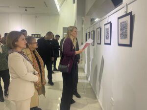 Selenge’nin “Baykuşlar ve Hatıraları Minyatürlerde” isimli sergisi açıldı