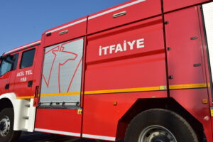 Vadili ve Çatalköy’de araç yangını…