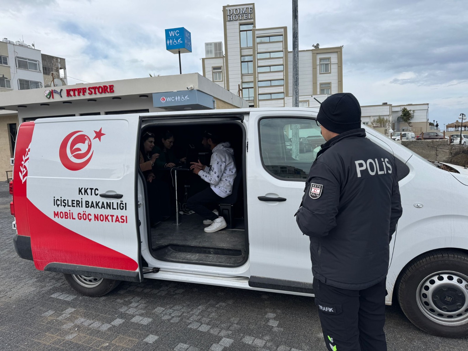 Kaçak yaşamla mücadelede ikamet izni bulunmayan 28 kişi tespit edildi