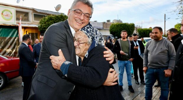 Erhürman, “daha güzel günlere inancın ve umudun, sevgiyle, bilgiyle ve kararlılıkla devam ettiğini” belirtti