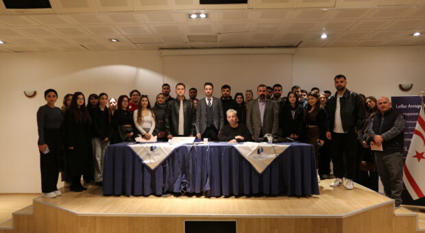 İSTİKLAL MARŞININ KABULÜNÜN 105. YILDÖNÜMÜ LAÜ’DEKUTLANDI