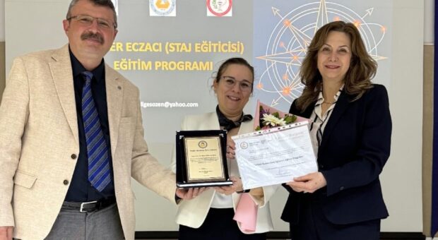 DAÜ Eczacılık Fakültesi, “Rehber Eczacı” eğitim semineri düzenledi