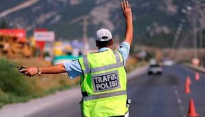 Trafikte denetim: 27 araç trafikten men edildi