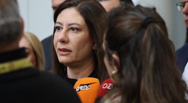 “Yasalar geri çekilmeli ya da gündemden kaldırılmalı”