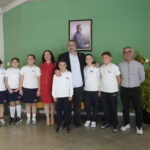 23 Nisan İlkokulu öğrencileri Girne Belediye Başkanı Şenkul’u ziyaret etti