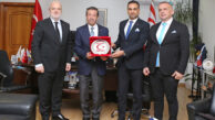 Dışişleri Bakanı Ertuğruloğlu, USKAİD heyetini kabul etti