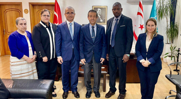 Dışişleri Bakanı Ertuğruloğlu, IPHRC Başkanı Dr. Guida’yı kabul etti