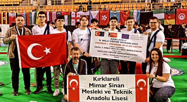 Kırklarelili Öğrenciler Adeta Tarih Yazdı