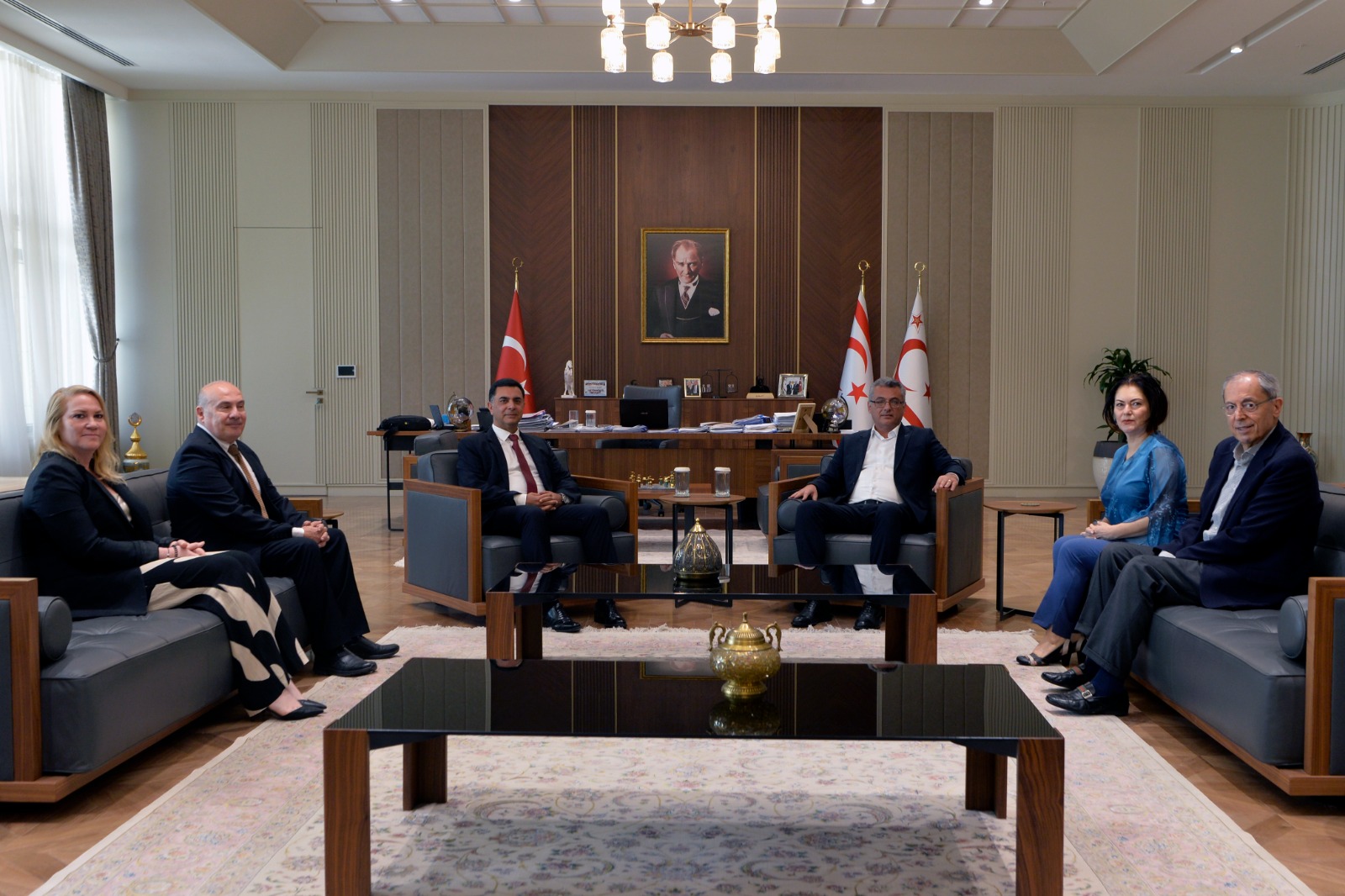 Erhürman, Türk-Yunan Forumu’nun Kıbrıslı Türk üyelerini kabul etti
