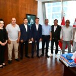 Gönyeli Alayköy Belediye Başkanı Amcaoğlu, KTSYD heyeti ile bir araya geldi