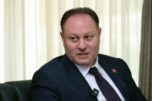 “Türk askerinin varlığı bizim için vazgeçilmezdir. Anavatan Türkiye Cumhuriyeti’nin garantörlüğü önemlidir”