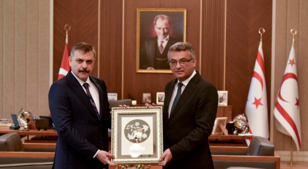 Erhürman, Türkiye İçişleri Bakanı Çiftçi’yi kabul etti