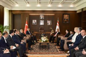 Başbakan Üstel, Türkiye İçişleri Bakanı Çiftçi’yi kabul etti