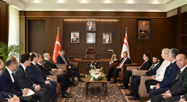 Başbakan Üstel, Türkiye İçişleri Bakanı Çiftçi’yi kabul etti