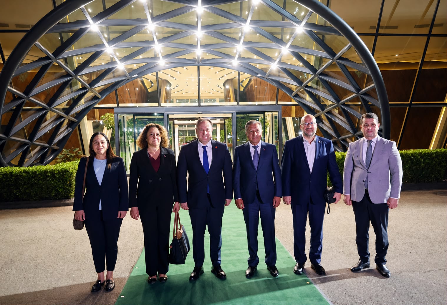 Öztürkler, İİT Parlamento Birlik Konferansı için Bakü’de…