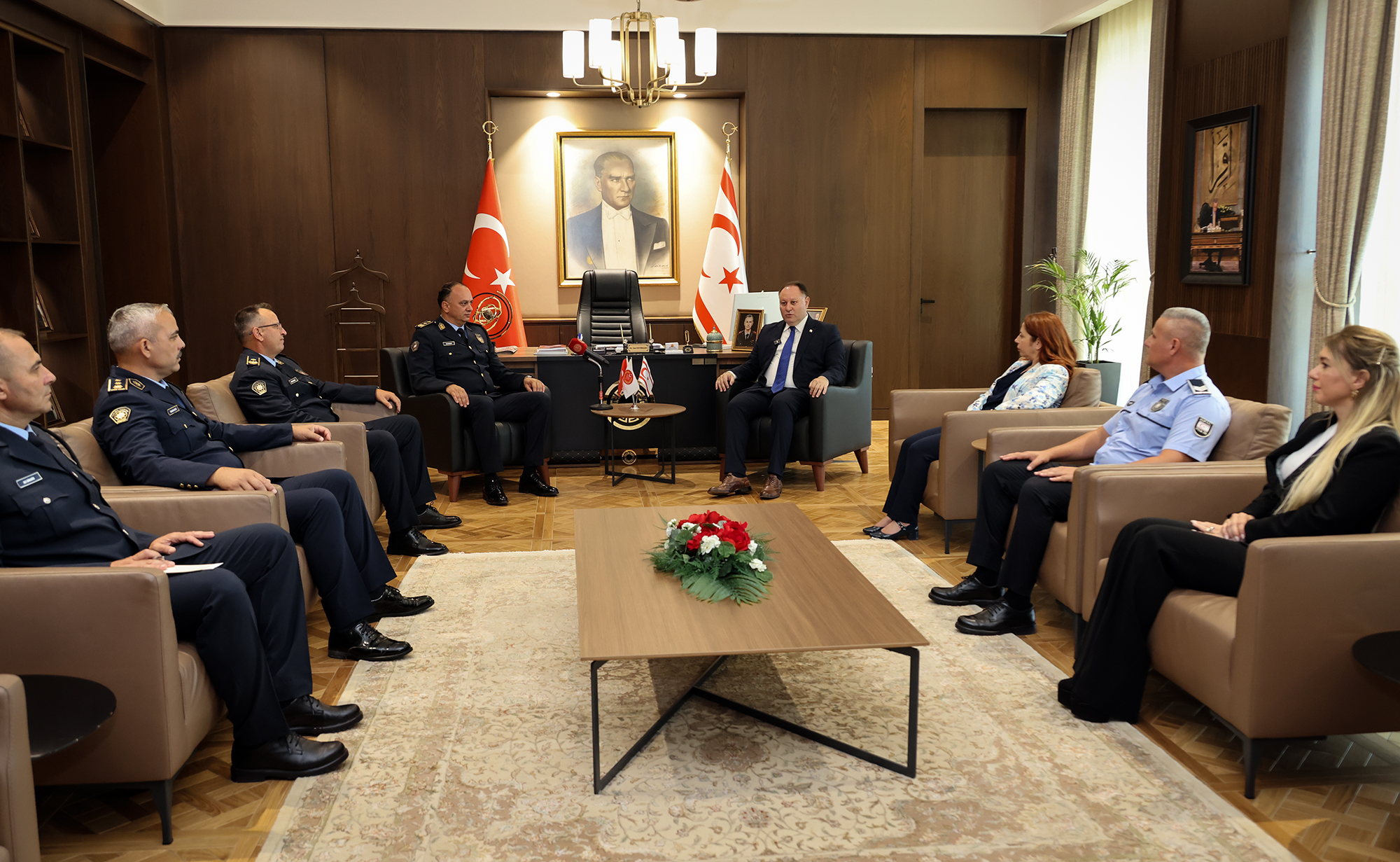 “Polise duyulan güven, teşkilat mensuplarının disiplinli ve fedakâr çalışmaları sayesinde oluştu”