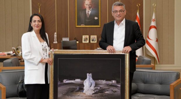 Erhürman, Eski Eserler ve Müzeler Dairesi Müdürü Emine Hilkat’ı kabul etti