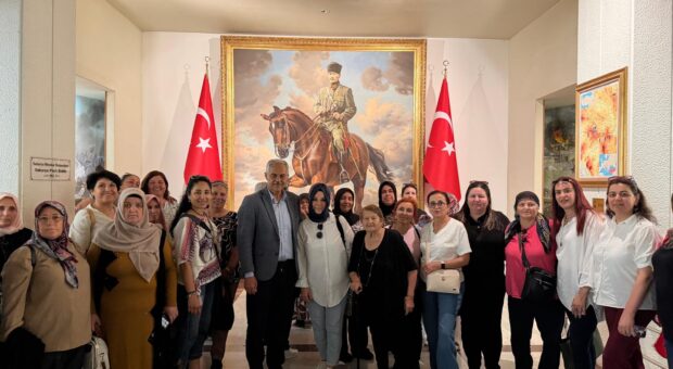 Tatlısu Belediyesi kadınlar için kültür gezisi düzenledi