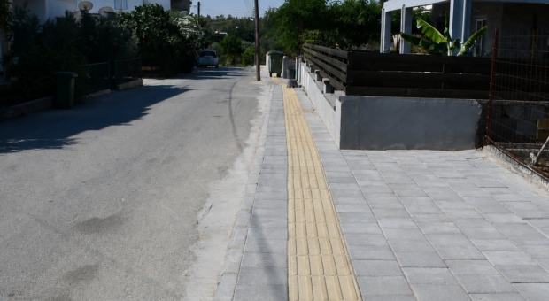 Mesarya Belediyesi, Paşaköy’de kaldırım çalışmalarını tamamladı