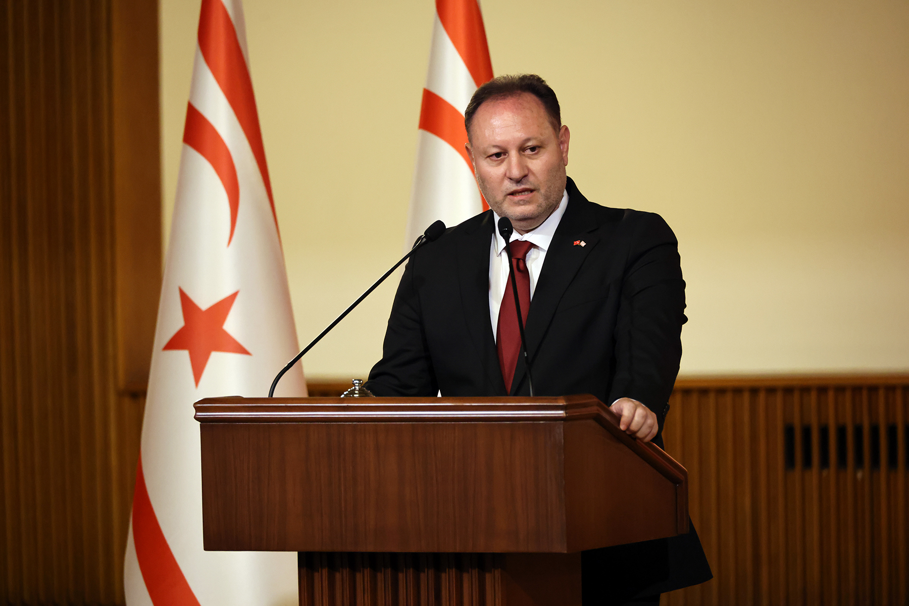 “Bu girişim, Kıbrıs Türk halkına yönelik baskıcı ve insani olmayan yöntemlerin yeni bir örneği”