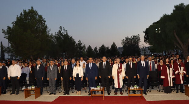 Atatürk Öğretmen Akademisi mezuniyet töreni yapıldı