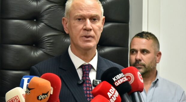  “Asgari ücret işçi ve hükümet kanadının oylarıyla brüt 70 bin 893, net 61 bin 677 olarak belirlendi”