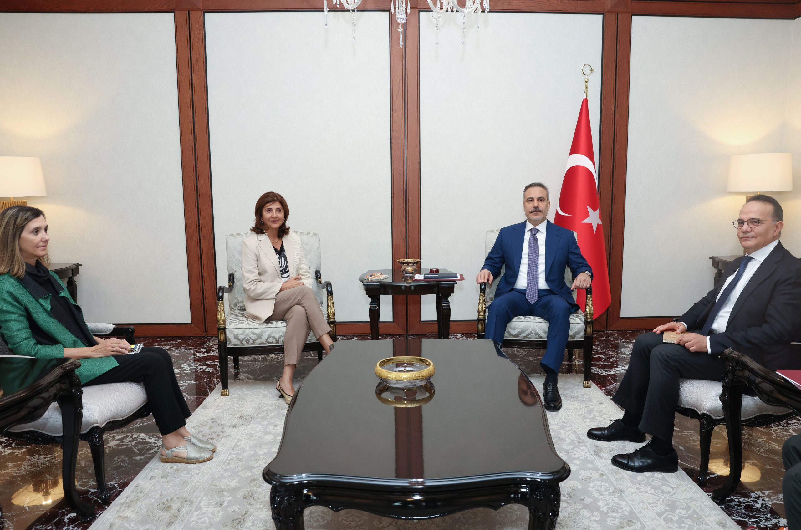 Bakan Fidan, BM Genel Sekreteri’nin Kıbrıs Şahsi Temsilcisi Cuellar ile Ankara’da görüştü
