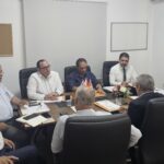 Üstel, milletvekilleri ve ilçe başkanlarıyla seçim sürecine ilişkin hazırlıkları değerlendirdi