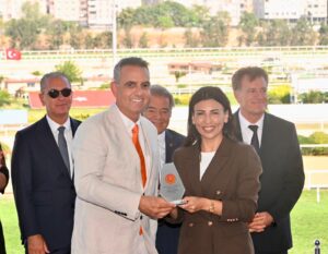 Özdenefe, İstanbul’da Cengiz Topel ve KKTC koşularını izledi