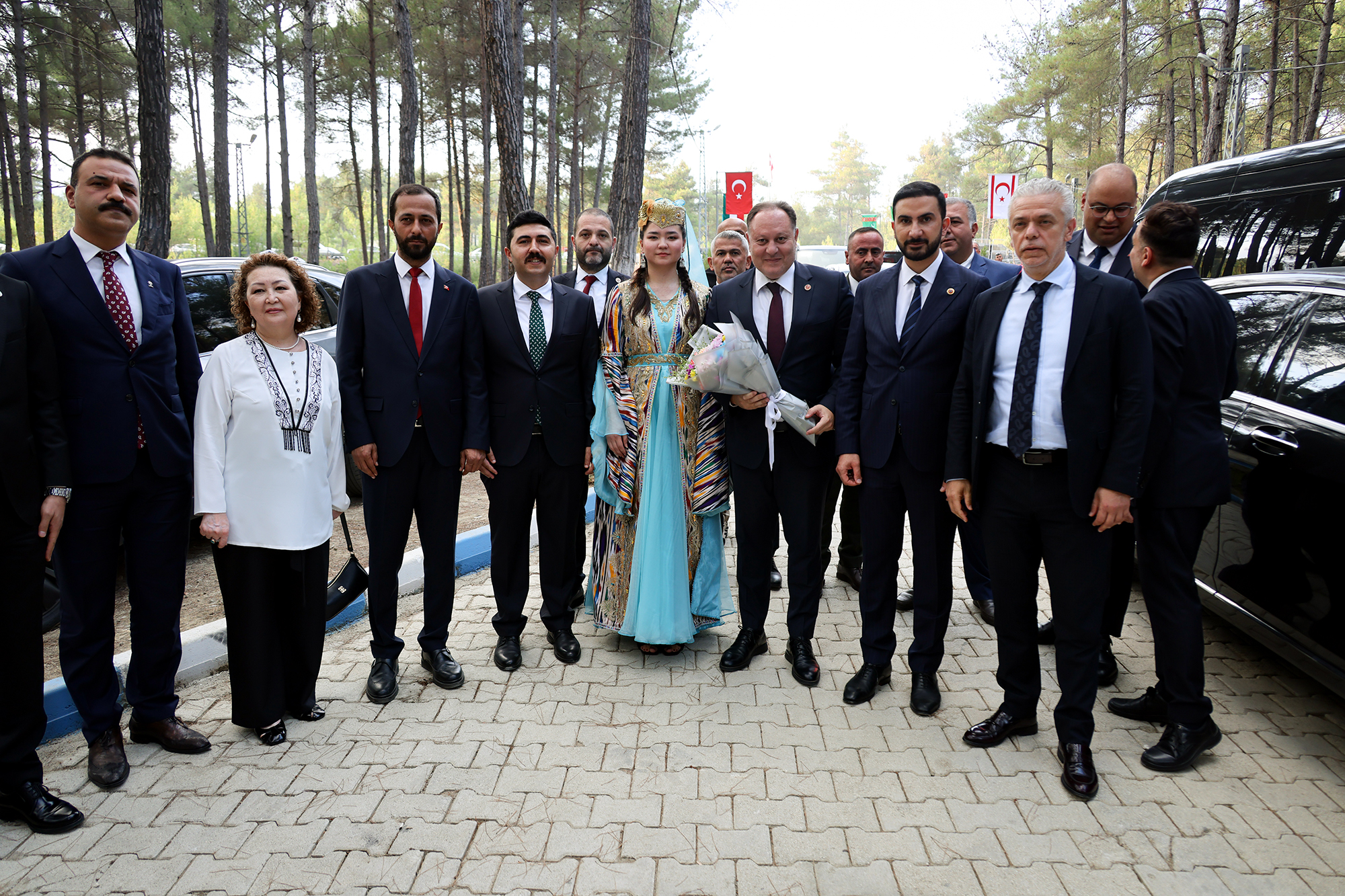 Meclis Başkanı Öztürkler Türk Dünyası Uluslararası Aba Güreşi Finallerini izledi