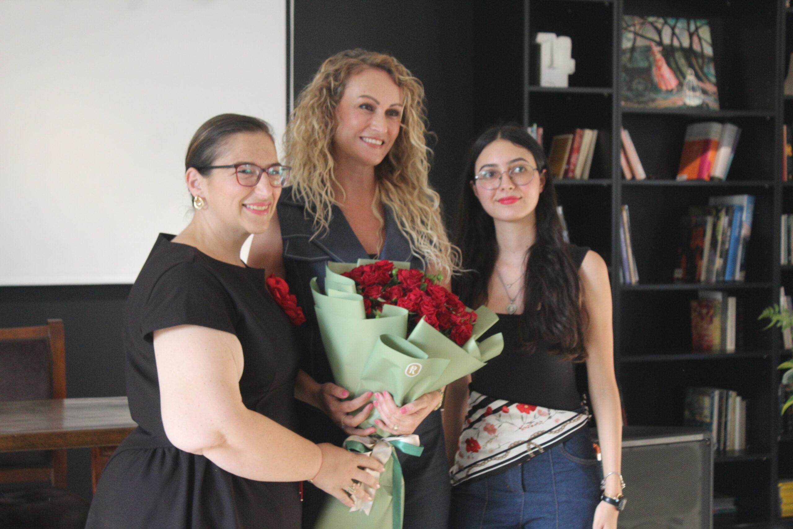 “Women in Red” etkinliğinde Vikipedi’deki kadın temsiline dikkat çekildi