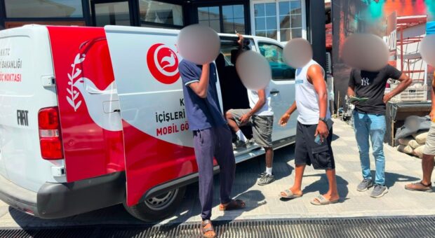 Muhaceret denetimlerinde ikamet izninsiz yedi kişi tespit edildi