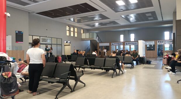 Mersin-Girne arasında denizden yolcu taşımacılığı yapılan seferler iptal edildi